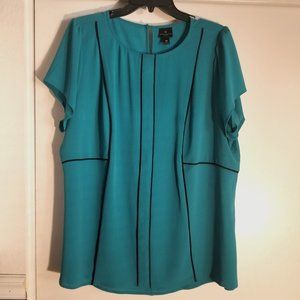 Career Top-Green with Black Piping - Size: 0X